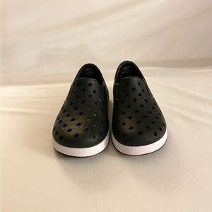 Cat & Jack toddle slip-on shoes, Black, Size 6